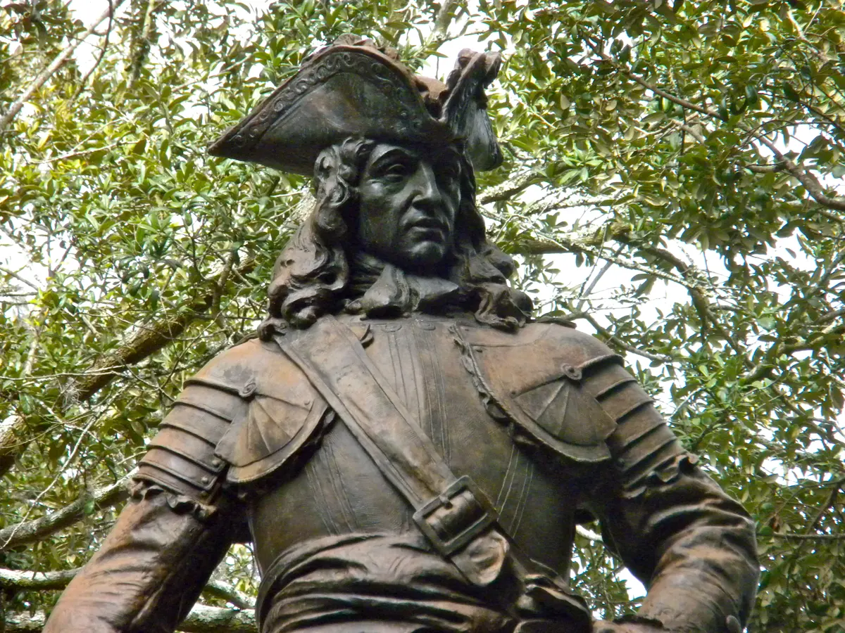 The Oglethorpe statue in Chippewa Square, where the candlelit Savannah GA ghost tour meets